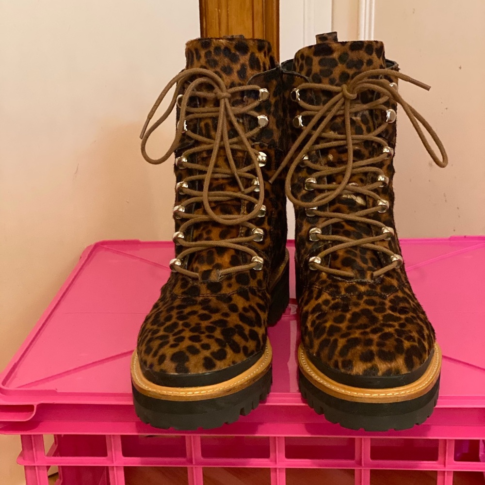 Marc Fisher Leopard Print Calf Hair Size 10